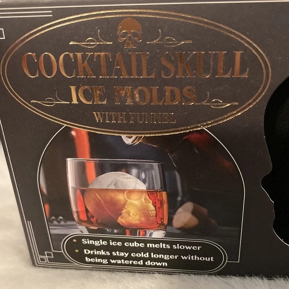 Cocktail Skull Ice Molds